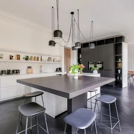 דירה Ultra Luxury With Eiffel Tower View 190m2 *
